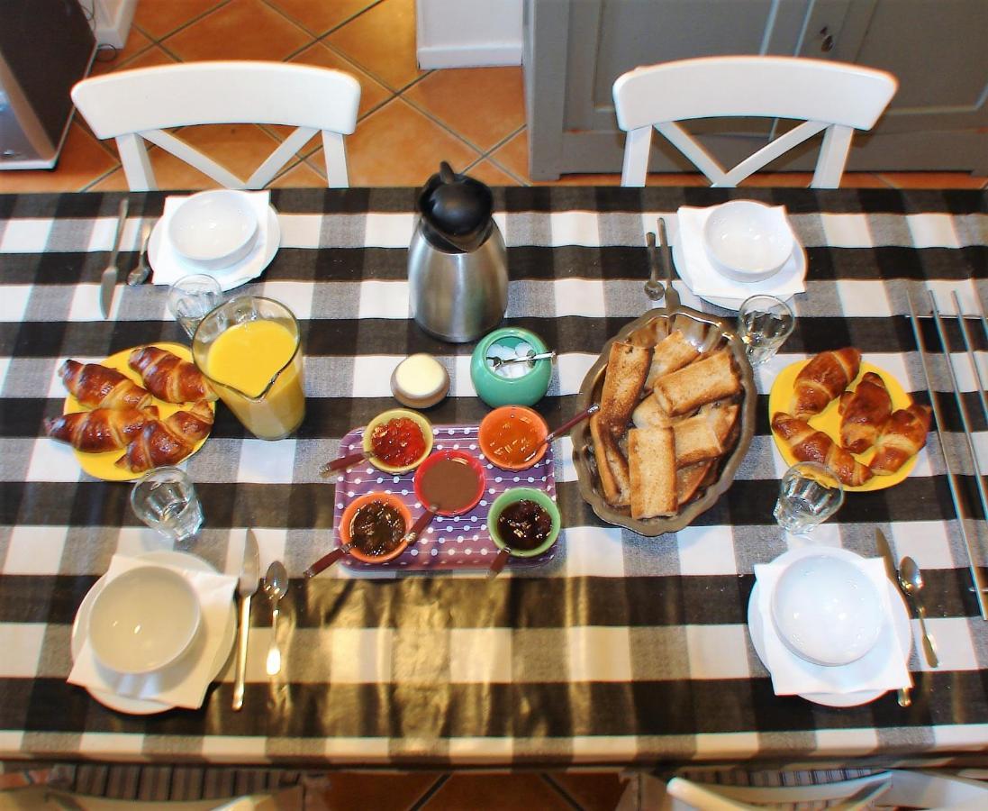 La Bruyere - Chez Martine Bed & Breakfast Appy Ngoại thất bức ảnh
