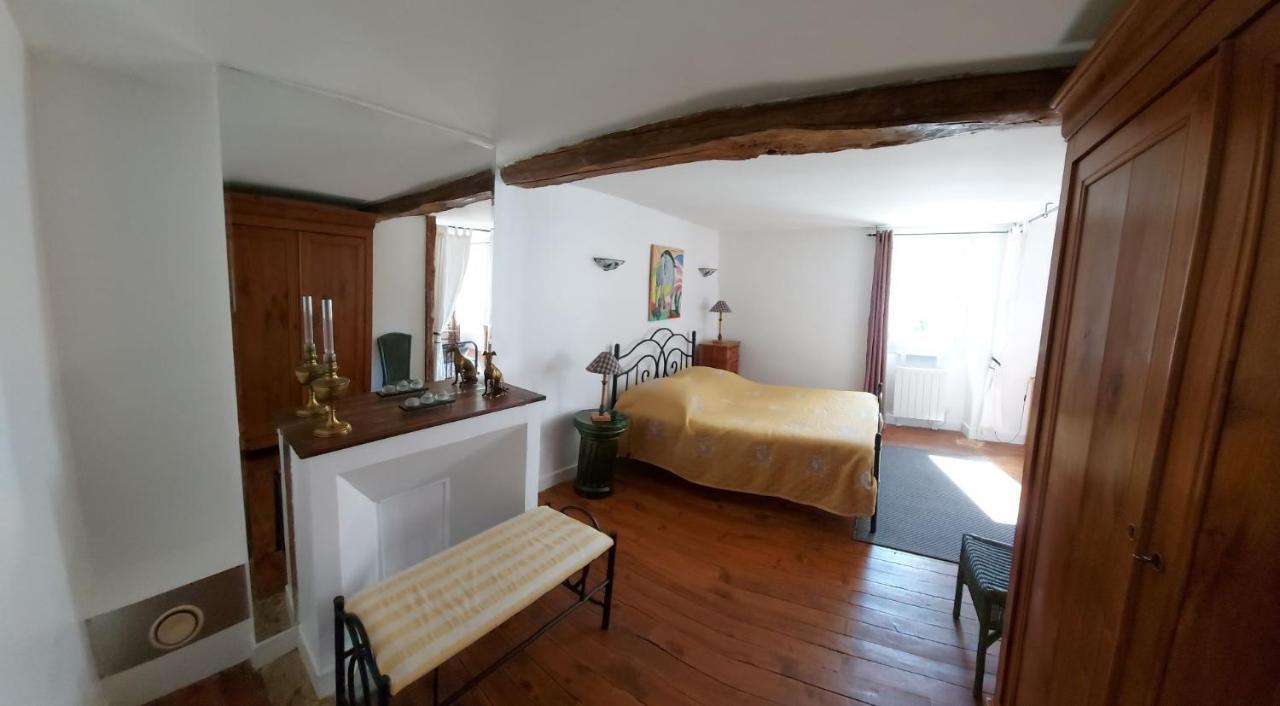 La Bruyere - Chez Martine Bed & Breakfast Appy Ngoại thất bức ảnh
